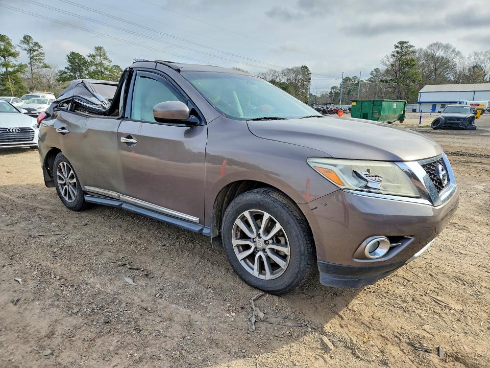 Photo 4 from auction – 2014 NISSAN PATHFINDER with VIN 5N1AR2MN0EC641680