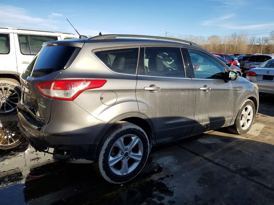 Zdjęcie 3 z aukcji – 2014 FORD ESCAPE SE z VIN 1FMCU0GX8EUD49858
