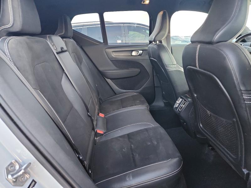 Photo 10 from auction – 2021 VOLVO XC40 with VIN YV4162UM2M2525242