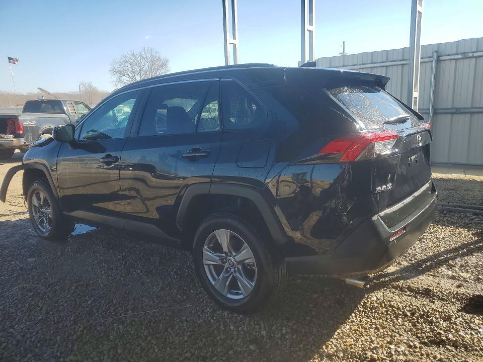 Photo 2 from auction – 2025 TOYOTA RAV4 XLE with VIN 2T3W1RFVXSW378243