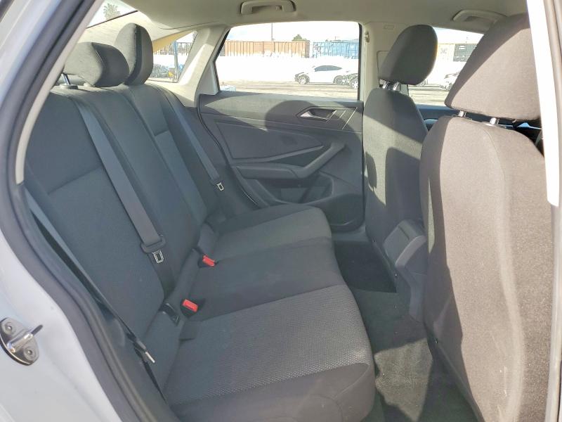 Photo 10 from auction – 2019 VOLKSWAGEN JETTA with VIN 3VWC57BUXKM018137