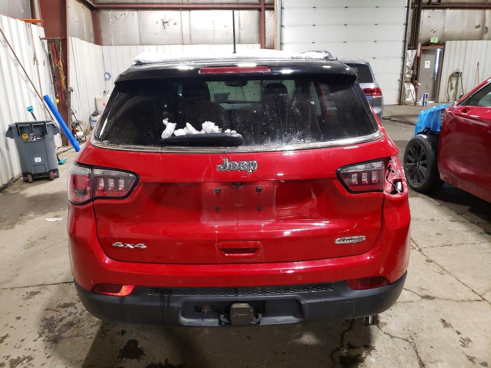 Photo 6 from auction – 2018 JEEP COMPASS with VIN 3C4NJDBB1JT483835