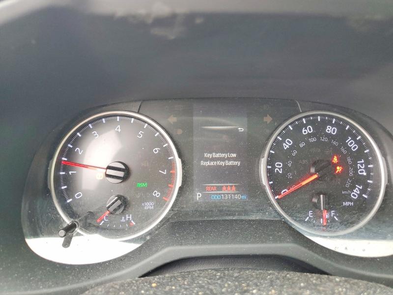 Photo 9 from auction – 2019 TOYOTA RAV4 XLE with VIN JTMW1RFV7KD509528