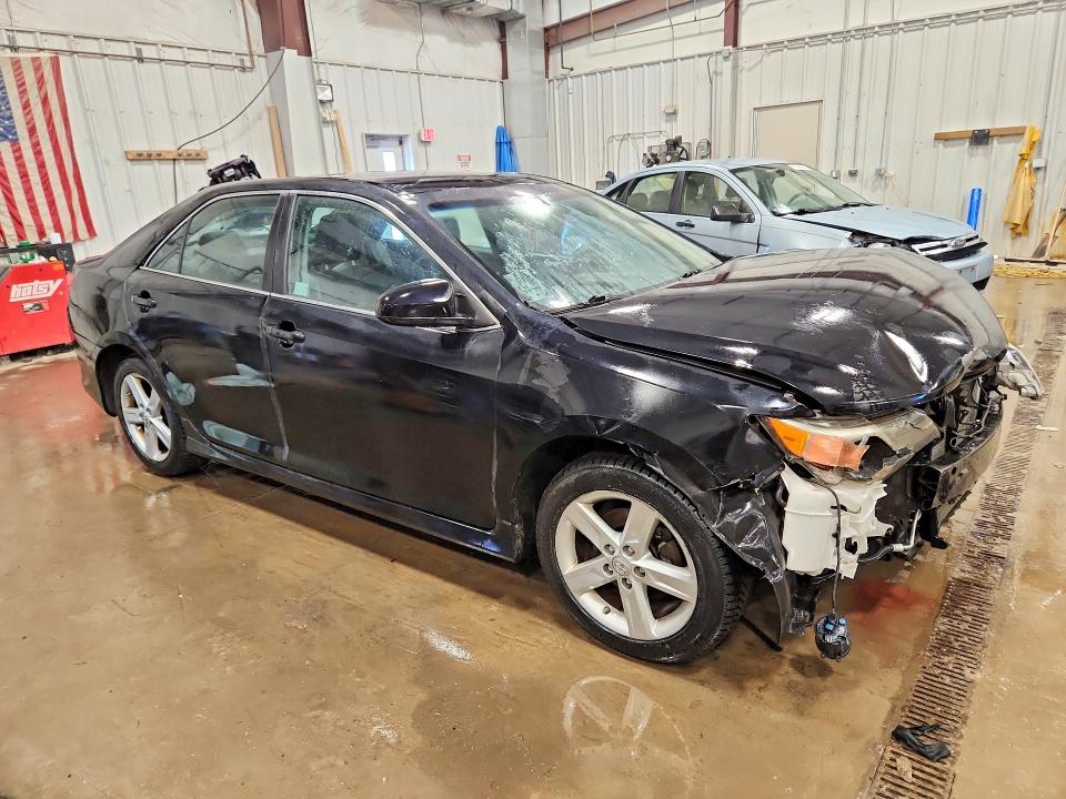 Photo 4 from auction – 2014 TOYOTA CAMRY with VIN 4T1BF1FK8EU750053