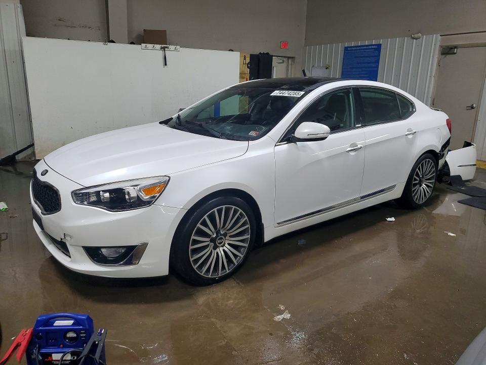 KIA CADENZA LU 2016 with VIN KNALN4D73G5213807 - Photo from auction