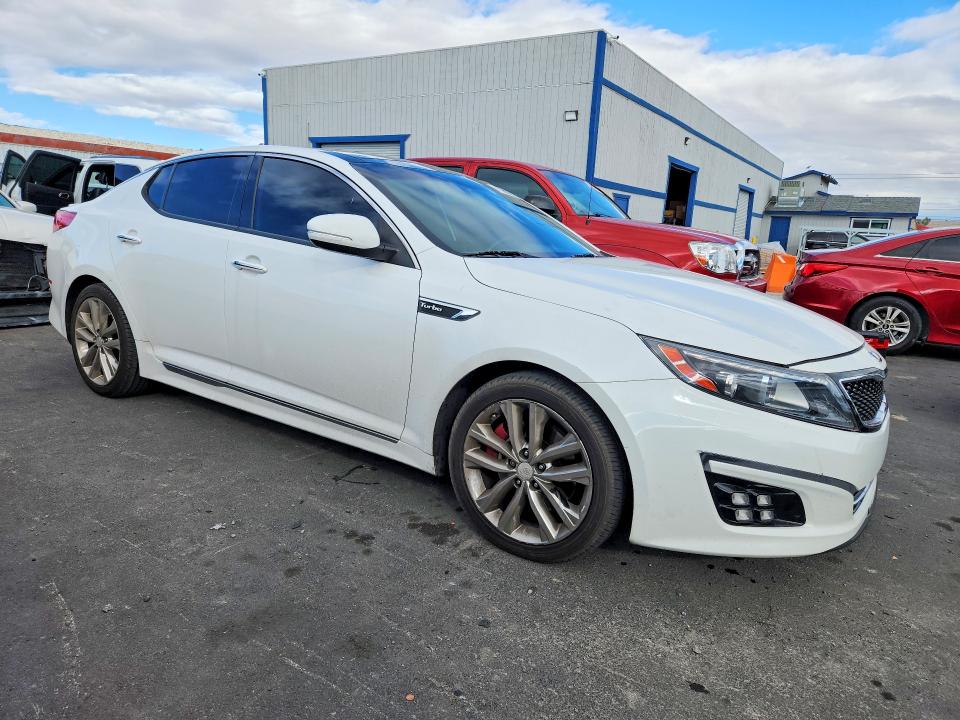 Photo 4 from auction – 2015 KIA OPTIMA with VIN 5XXGR4A66FG357737