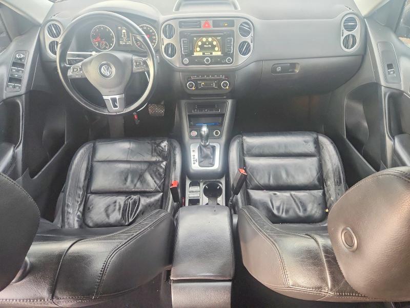 Photo 8 from auction – 2011 VOLKSWAGEN TIGUAN with VIN WVGAV7AX4BW544071
