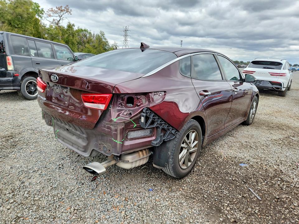 Photo 3 from auction – 2019 KIA OPTIMA with VIN 5XXGT4L39KG309633