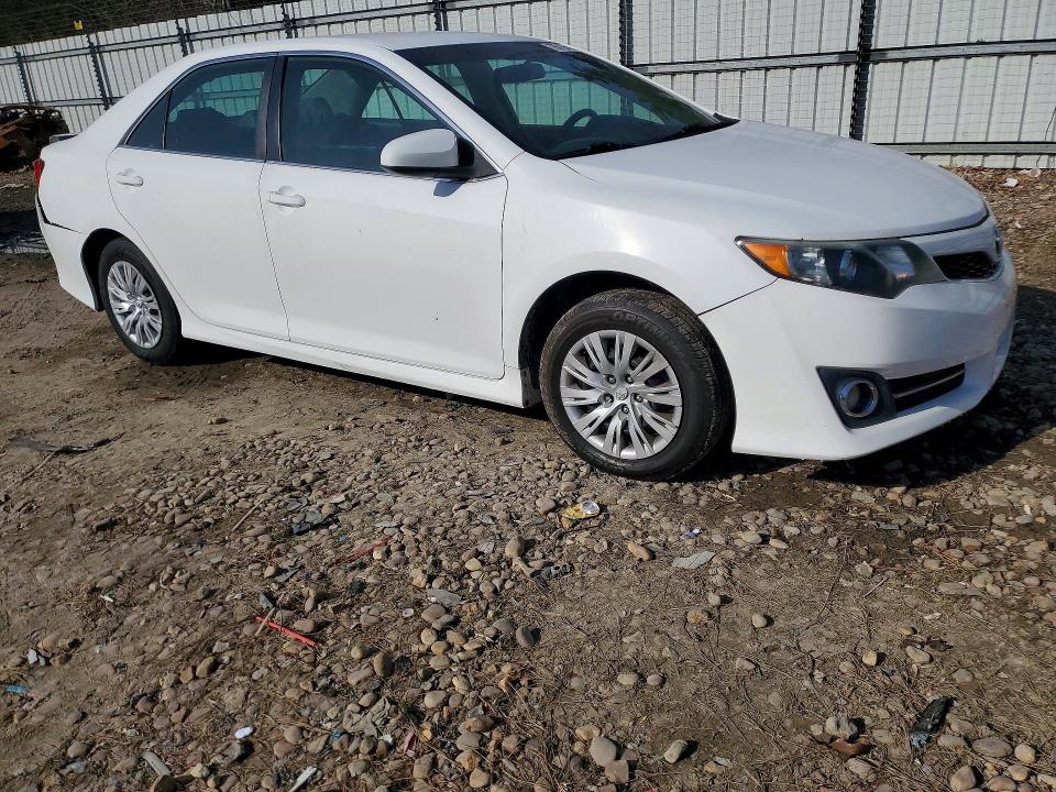 Photo 4 from auction – 2014 TOYOTA CAMRY with VIN 4T1BF1FK9EU790934