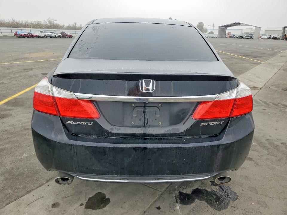 Photo 6 from auction – 2015 HONDA ACCORD SPO with VIN 1HGCR2F52FA194973