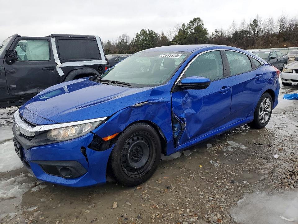HONDA CIVIC 2017 with VIN 19XFC2F60HE229287 - Photo from auction
