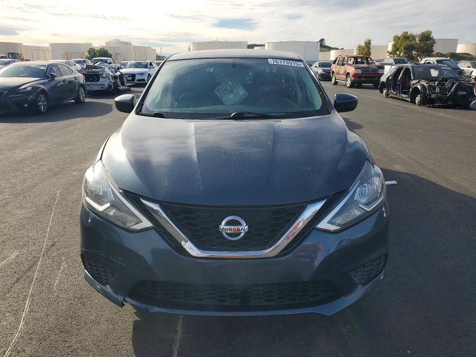 Photo 5 from auction – 2017 NISSAN SENTRA S with VIN 3N1AB7AP2HY344971