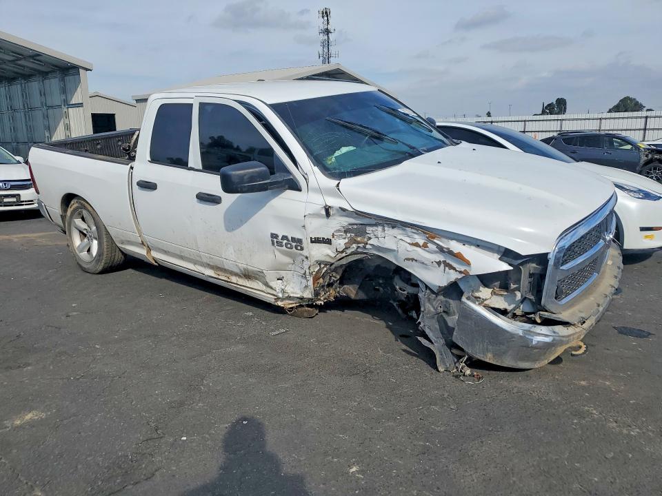 Photo 4 from auction – 2015 RAM TRUCKS 1500 with VIN 1C6RR7FT1FS635501