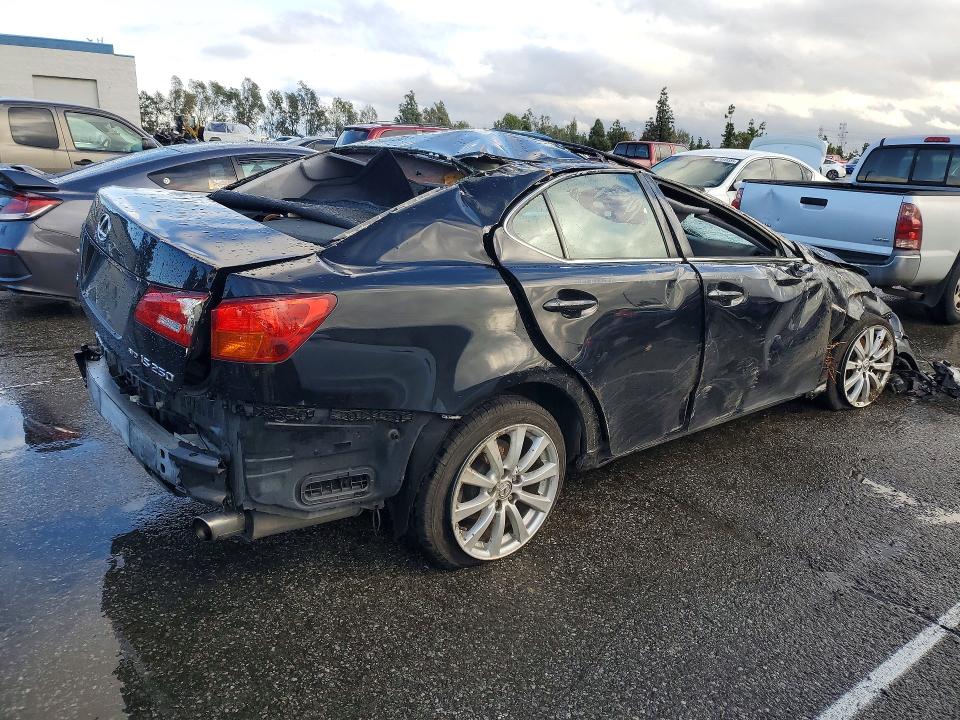 Photo 3 from auction – 2006 LEXUS IS with VIN JTHCK262965006210