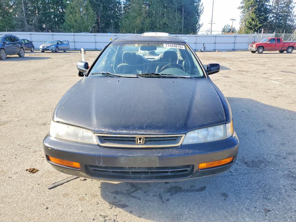 Photo 5 from auction – 1996 HONDA ACCORD LX with VIN 1HGCD5537TA206532