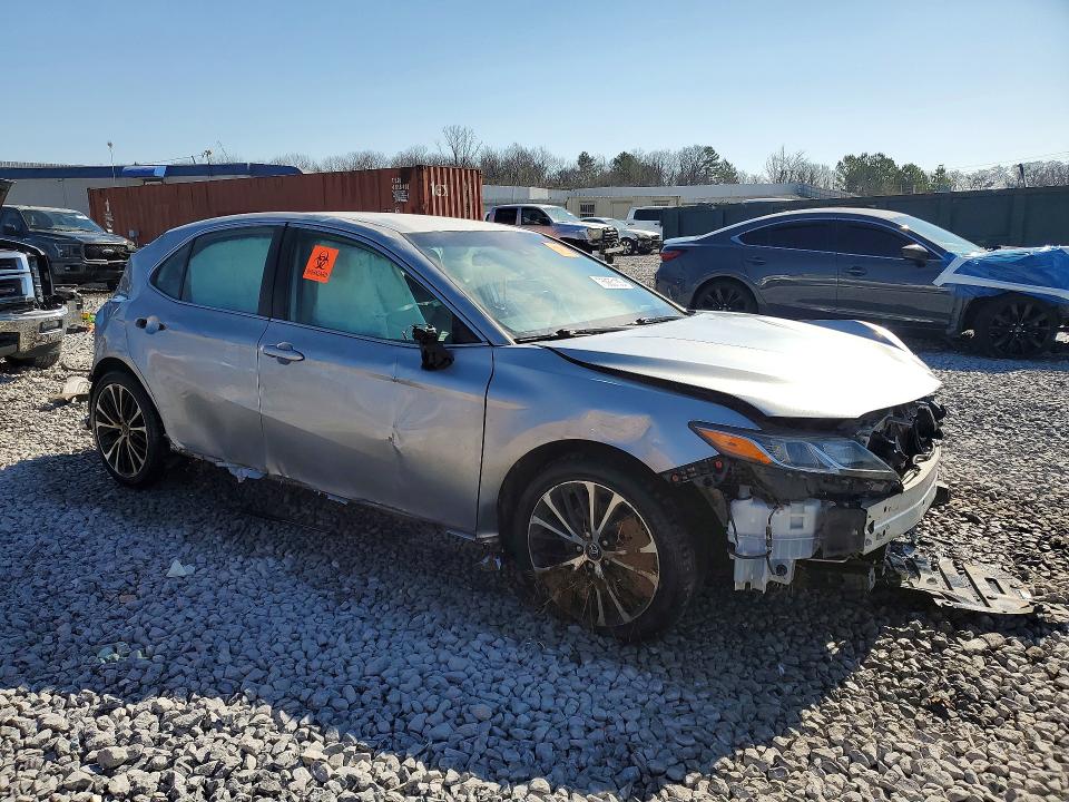 Photo 4 from auction – 2020 TOYOTA CAMRY with VIN 4T1G11AK3LU893744