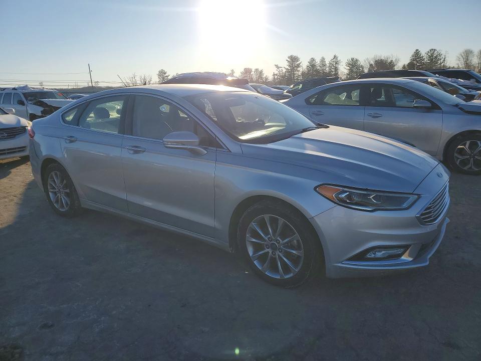 Photo 4 from auction – 2017 FORD FUSION SE with VIN 3FA6P0HD7HR401544