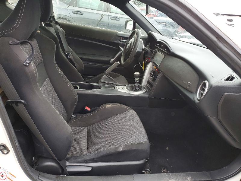 Photo 10 from auction – 2017 TOYOTA 86 BASE with VIN JF1ZNAA1XH9703852