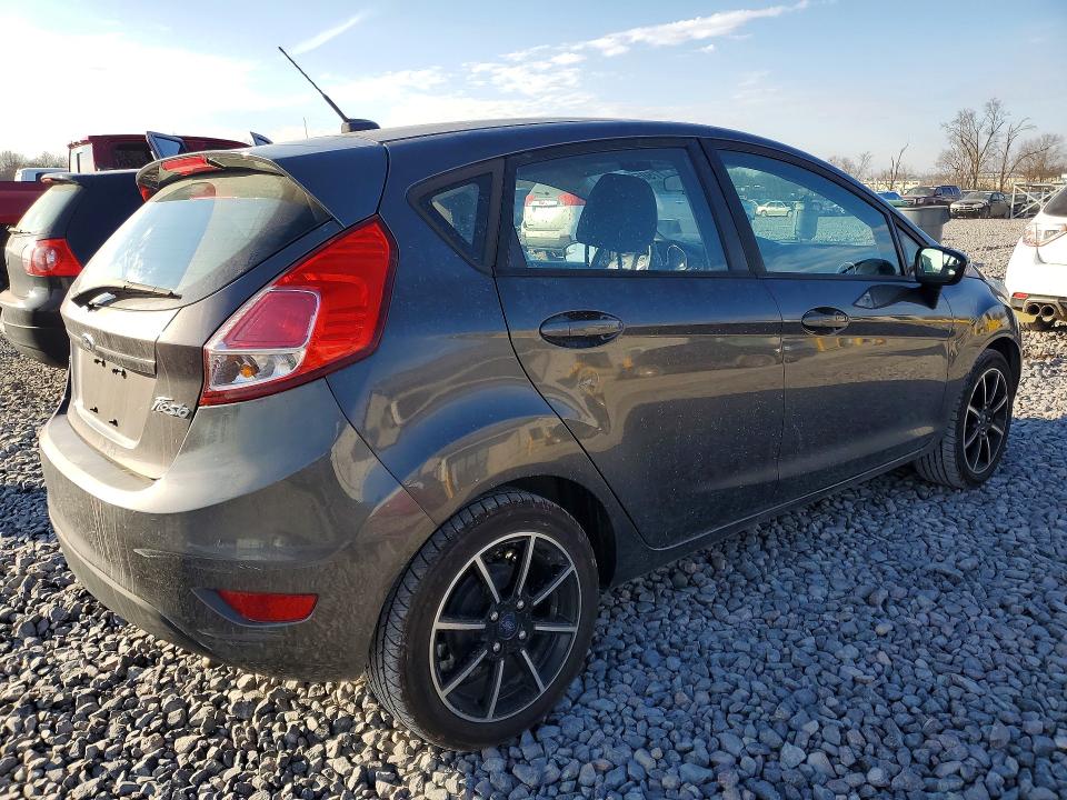 صورة رقم 3 من المزاد - 2015 FORD FIESTA SE مع VIN 3FADP4EJ6FM105028