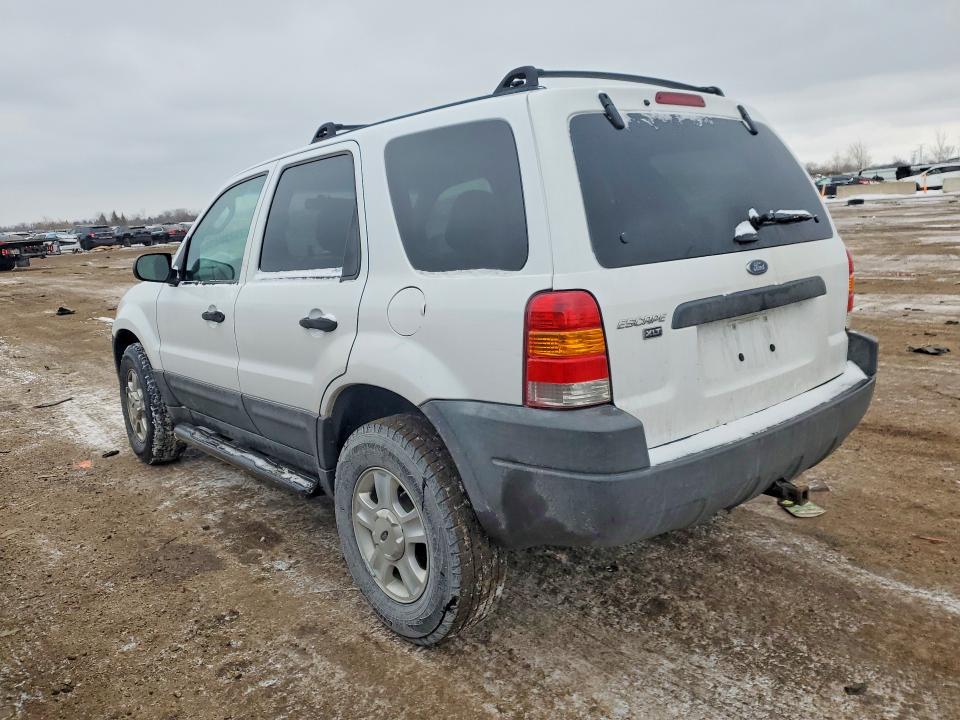 Photo 2 from auction – 2004 FORD ESCAPE XLT with VIN 1FMCU93124KA50740
