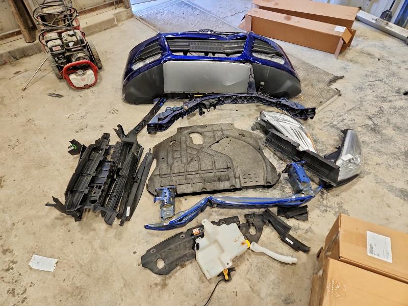 Photo 12 from auction – 2016 FORD ESCAPE with VIN 1FMCU0GX4GUC37089