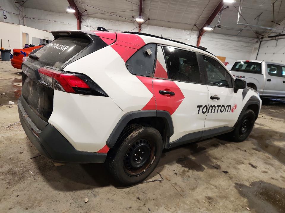 Photo 3 from auction – 2019 TOYOTA RAV4 LE with VIN 2T3H1RFV6KW004365