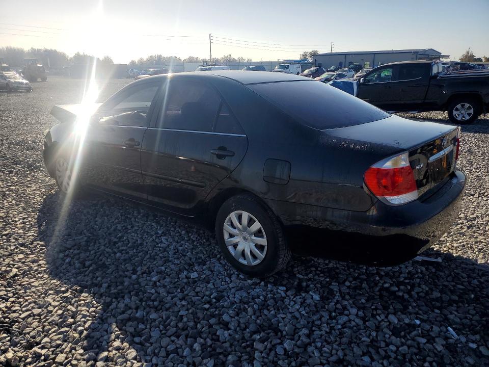 Photo 2 from auction – 2005 TOYOTA CAMRY with VIN 4T1BE32K55U036157