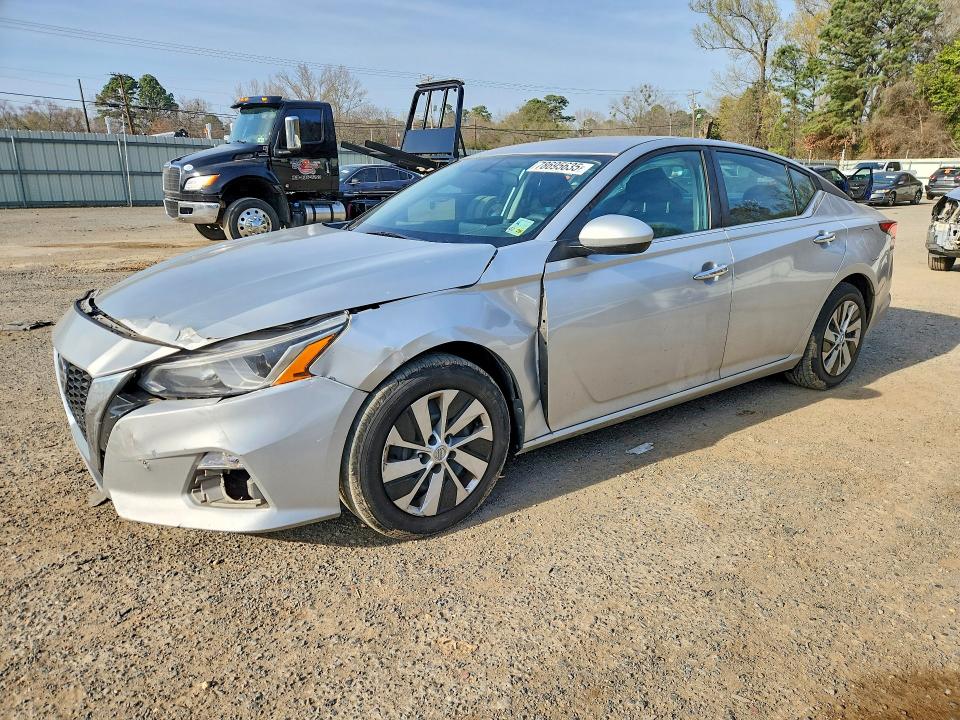 Photo 1 from auction – 2020 NISSAN ALTIMA with VIN 1N4BL4BVXLC230900