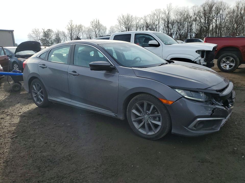 Photo 4 from auction – 2019 HONDA CIVIC with VIN 19XFC1F3XKE208034