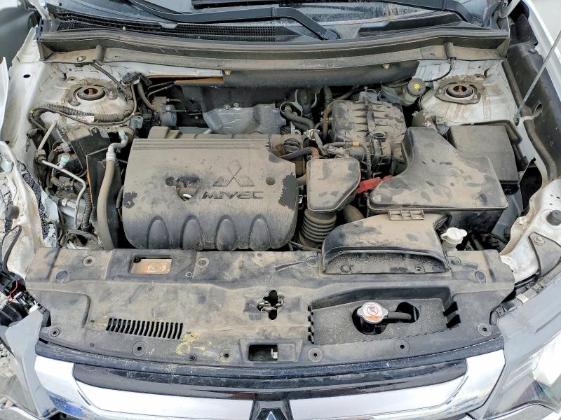 Photo 12 from auction – 2017 MITSUBISHI OUTLANDER with VIN JA4AD3A38HZ038550