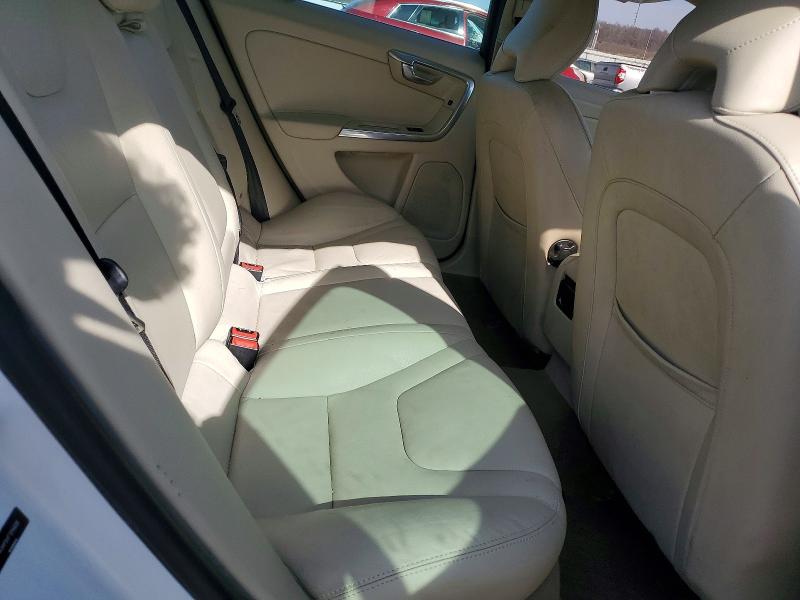 Photo 10 from auction – 2015 VOLVO S60 with VIN YV140MFBXF1314835
