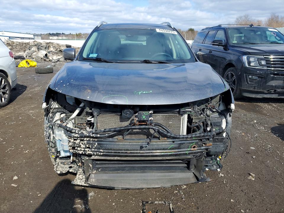 Photo 5 from auction – 2019 NISSAN ROGUE S with VIN 5N1AT2MV6KC701555