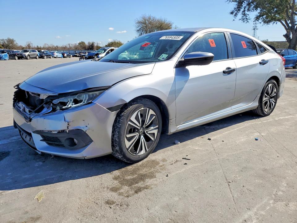 HONDA CIVIC 2016 with VIN 19XFC1F3XGE036479 - Photo from auction