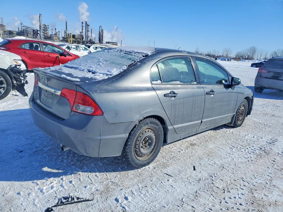 Photo 3 from auction – 2009 HONDA CIVIC DX with VIN 2HGFA15249H002187
