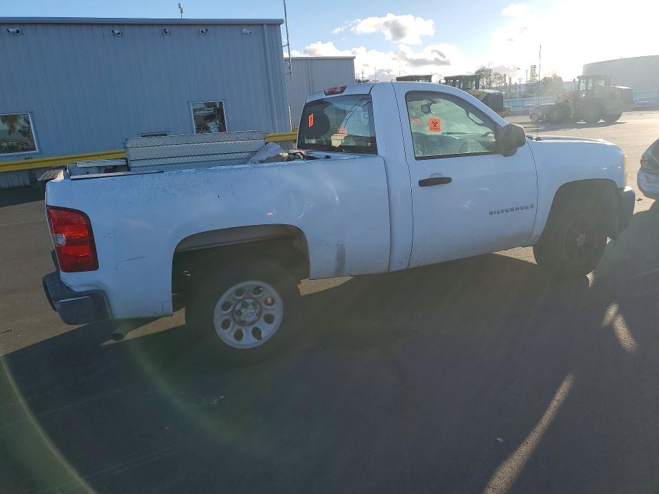 Photo 3 from auction – 2009 CHEVROLET SILVERADO with VIN 1GCEC14X59Z201203