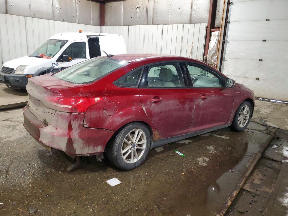 Photo 3 from auction – 2015 FORD FOCUS with VIN 1FADP3F23FL222567