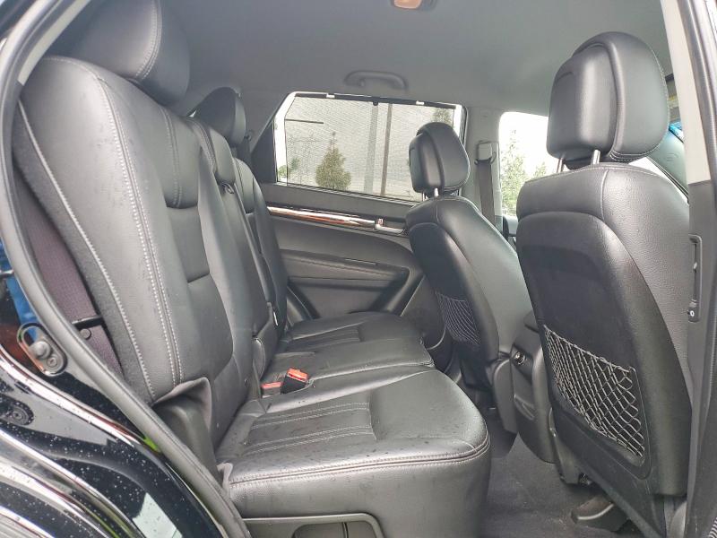 Photo 10 from auction – 2014 KIA SORENTO LX with VIN 5XYKT3A64EG462924