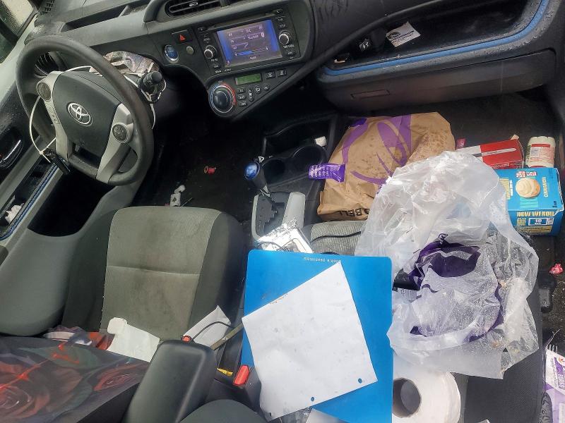 Photo 8 from auction – 2013 TOYOTA PRIUS C with VIN JTDKDTB36D1550762