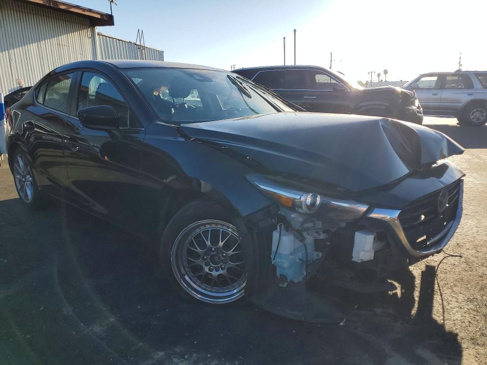 Photo 4 from auction – 2017 MAZDA 3 with VIN JM1BN1W31H1129646
