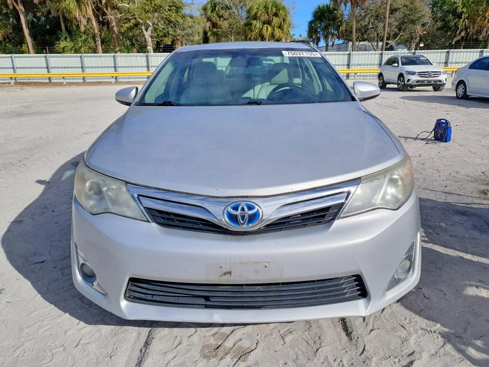 Photo 5 from auction – 2012 TOYOTA CAMRY HYBR with VIN 4T1BD1FK2CU031318