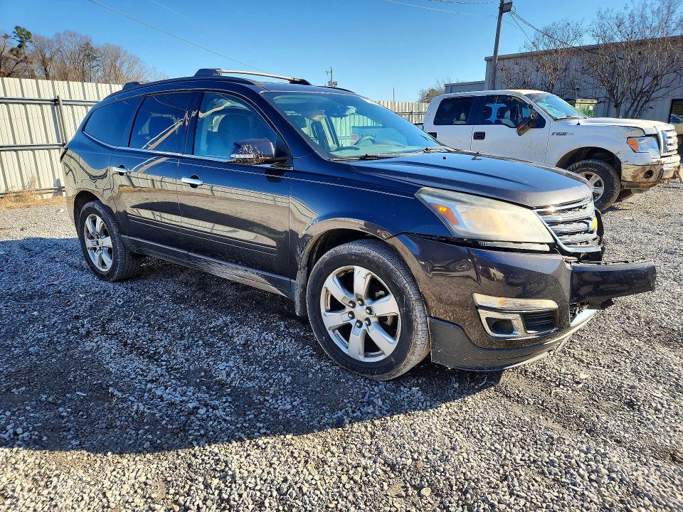 Photo 4 from auction – 2016 CHEVROLET TRAVERSE with VIN 1GNKRGKD1GJ251323
