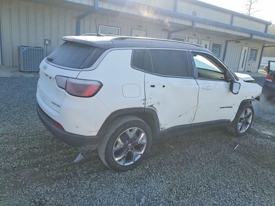 Photo 3 from auction – 2020 JEEP COMPASS with VIN 3C4NJDCB1LT196559
