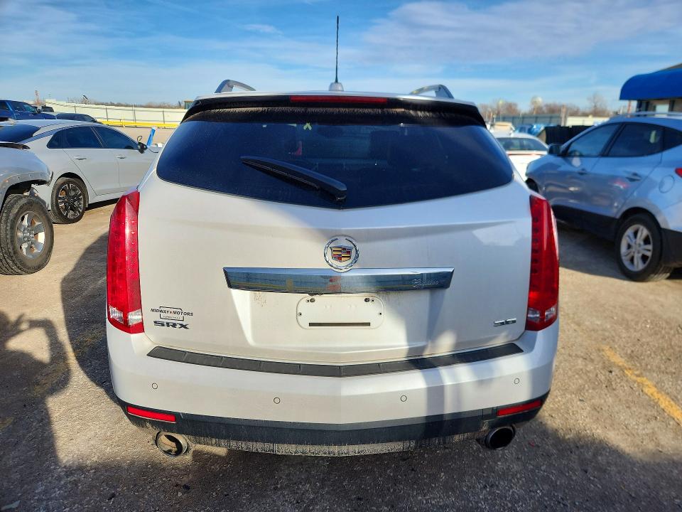 Photo 6 from auction – 2016 CADILLAC SRX LUXURY with VIN 3GYFNBE37GS584582