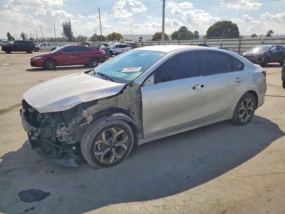 Photo 1 from auction – 2019 KIA FORTE with VIN 3KPF24AD9KE128552