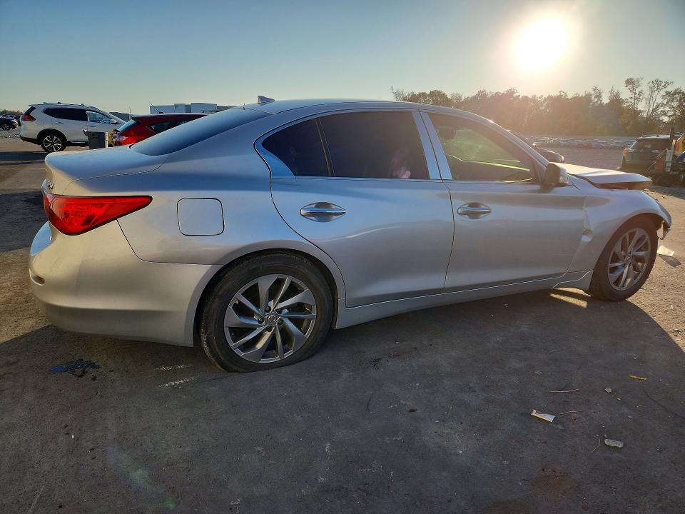 Photo 3 from auction – 2017 INFINITI Q50 PREMIU with VIN JN1EV7AP4HM735275