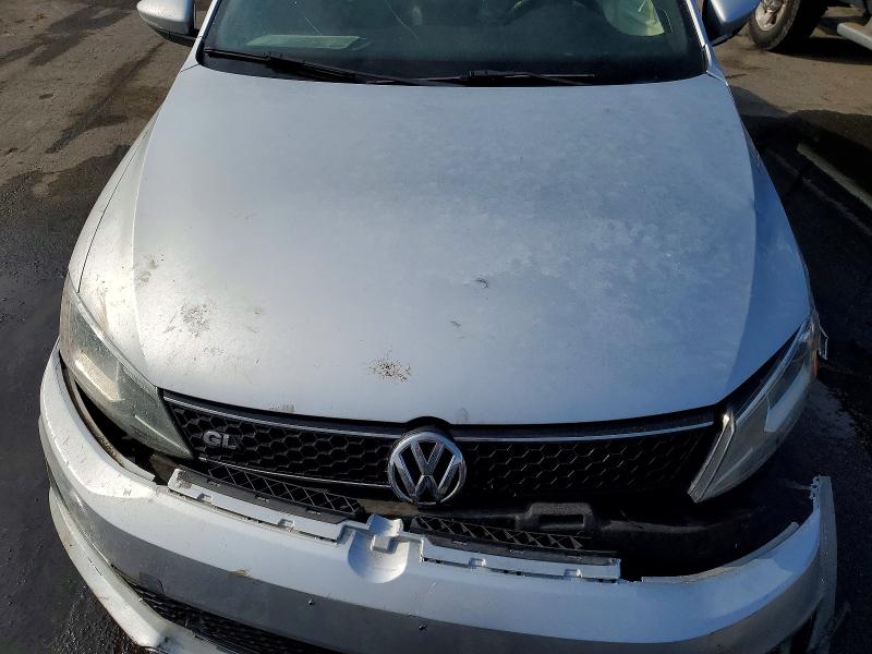 Photo 11 from auction – 2014 VOLKSWAGEN JETTA with VIN 3VW4S7AJ8EM234593