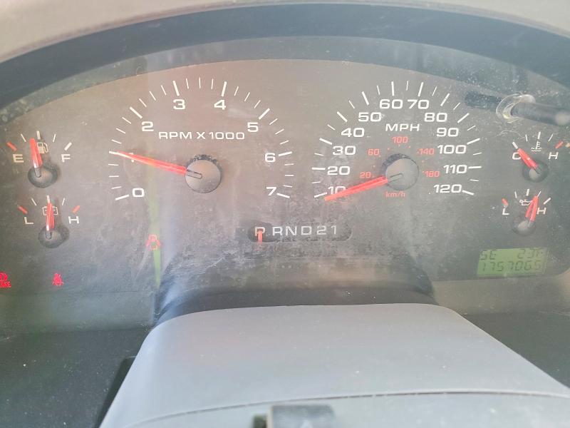 Photo 9 from auction – 2004 FORD F150 with VIN 1FTPX125X4FA40971