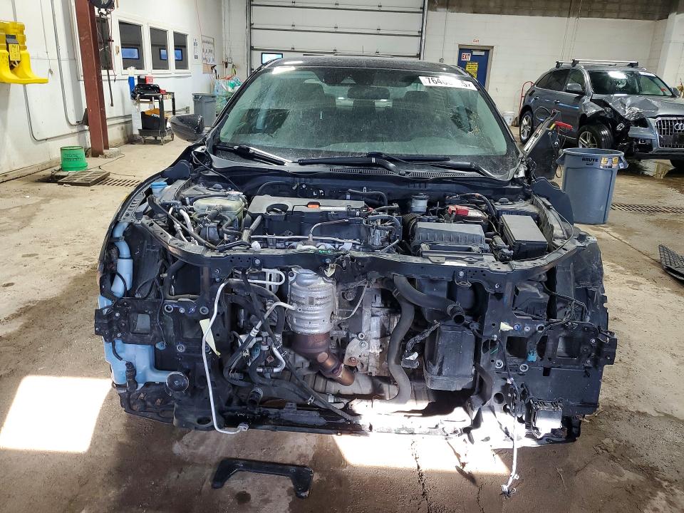 Photo 5 from auction – 2019 HONDA CIVIC with VIN 19XFC2F62KE034945