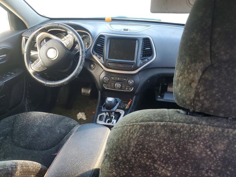 Photo 8 from auction – 2017 JEEP CHEROKEE with VIN 1C4PJLCB7HW510302