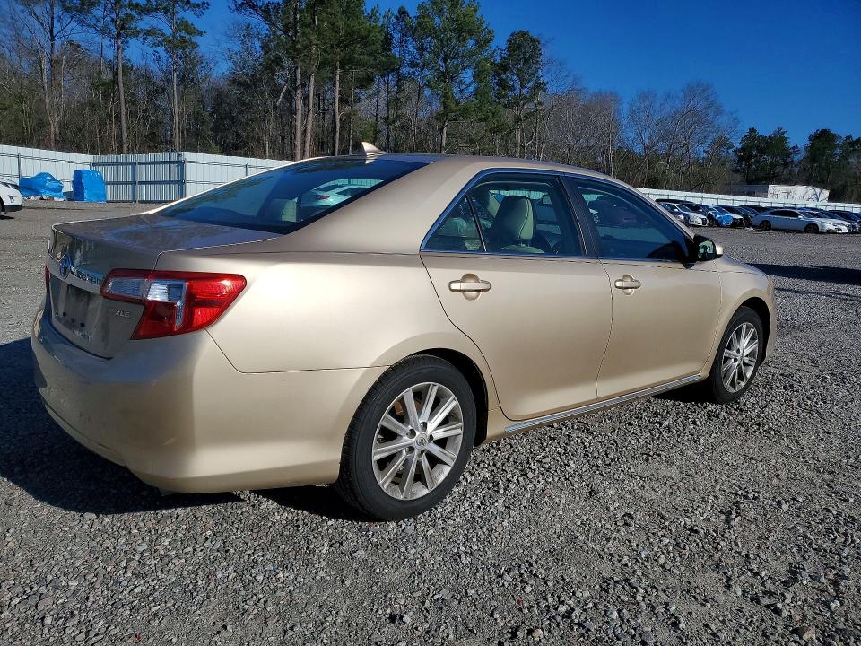 Photo 3 from auction – 2012 TOYOTA CAMRY with VIN 4T1BF1FK7CU627373